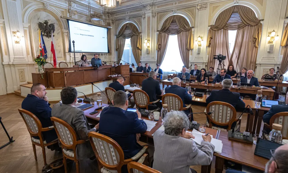 Sesja_Rady_Miejskiej_Bielska-Bialej_fot_Pawel_Sowa_Wydzial_Prasowy_UMBB